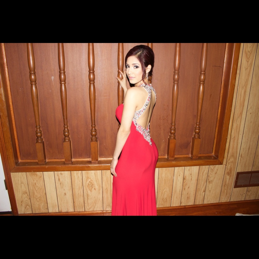Prom dress - Picture 2 of 3
